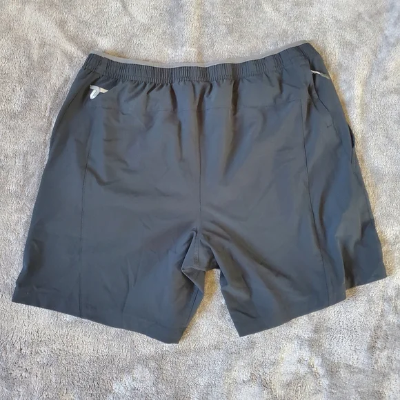 Columbia Men's Black Athletic Shorts - Picture 3 of 6